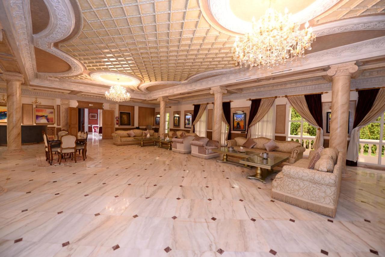 The White Palace 라바트 외부 사진